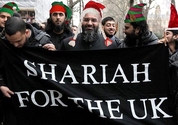 Radical Pakistani Anjem Choudary locked up in U.K for supporting ISIS