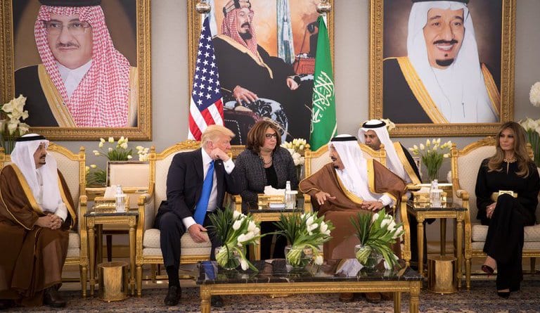 US senators launch bid to end support for Saudi in Yemen war